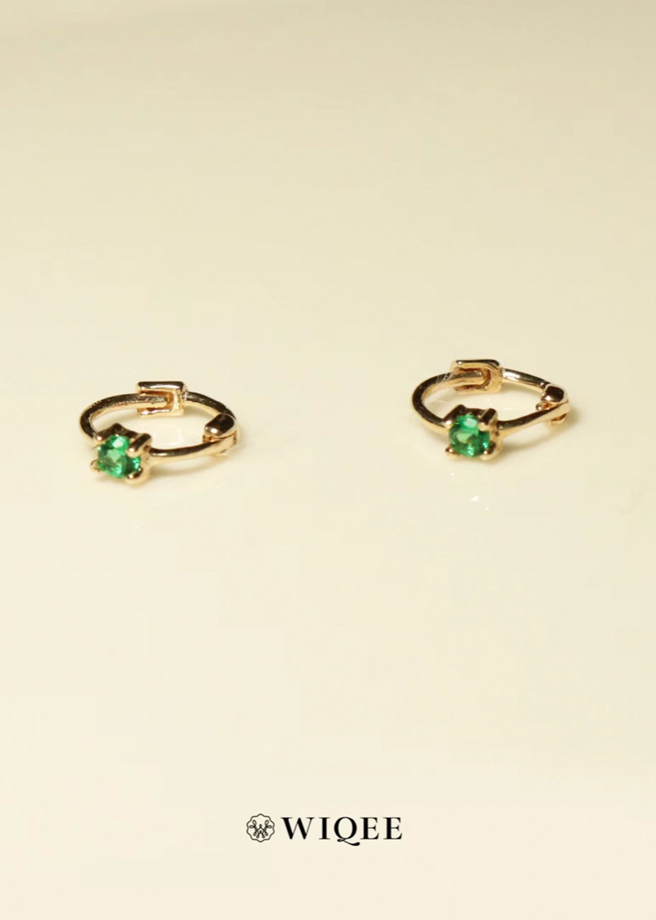 10K Solid Gold Emerald Green Gemstone