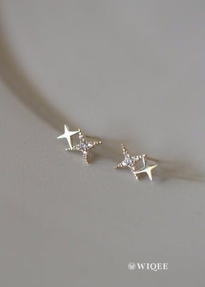 Double Star Gold Stud Earring