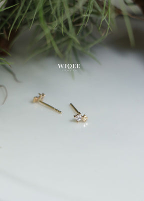 14K Solid Gold Minimalist Stud Earrings, 14K Gold Ear Studs,Small 14K Gold Earrings