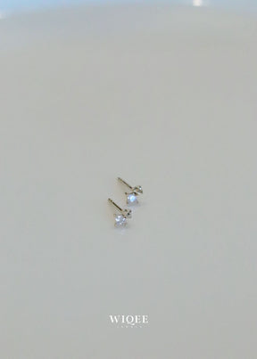 14K Solid Gold Minimalist Stud Earrings, 14K Gold Ear Studs,Small 14K Gold Earrings