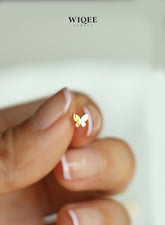 Classic butterfly Gold Stud