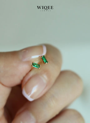 Green Rectangle Gold Stud