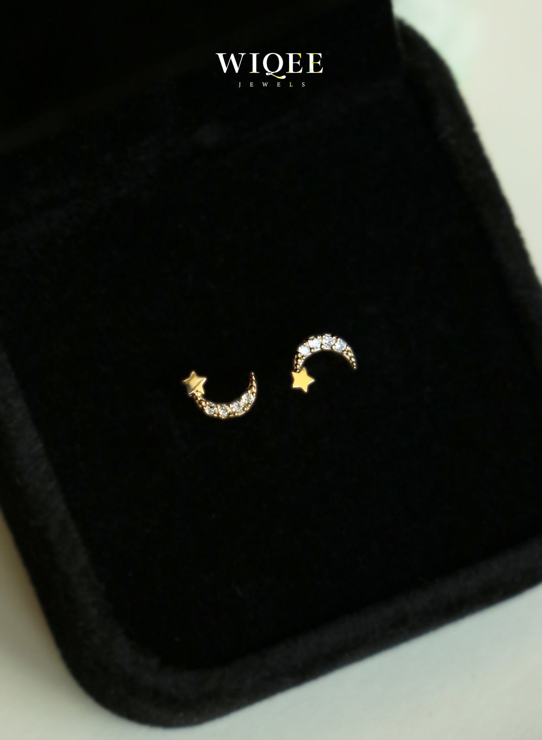 Star&Moon Gold Stud Earrings