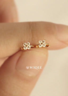 Tiny flower Gold Hoop Earrings