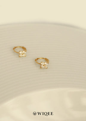 Tiny flower Gold Hoop Earrings