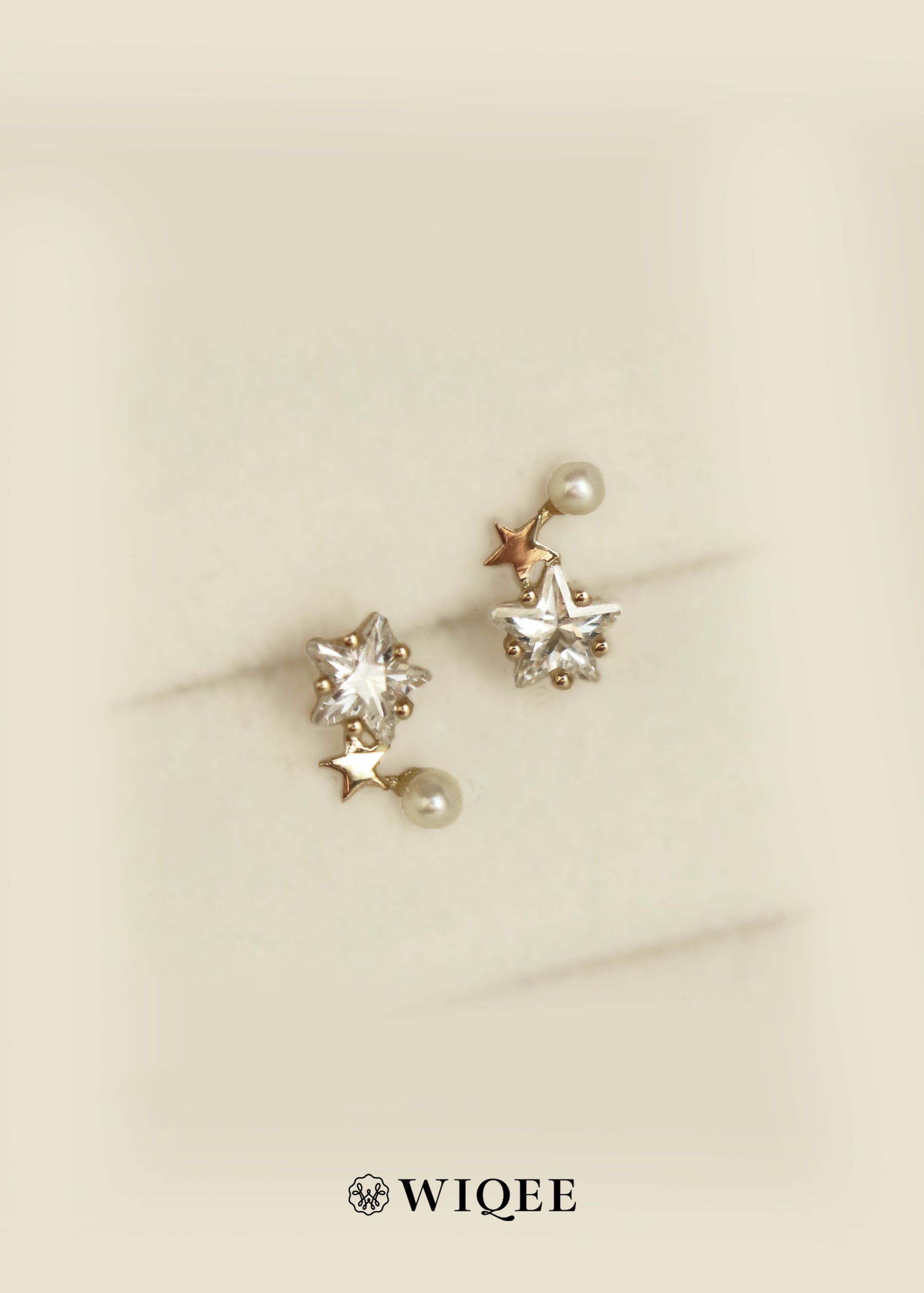 Star Pearl Gold Stud Earring