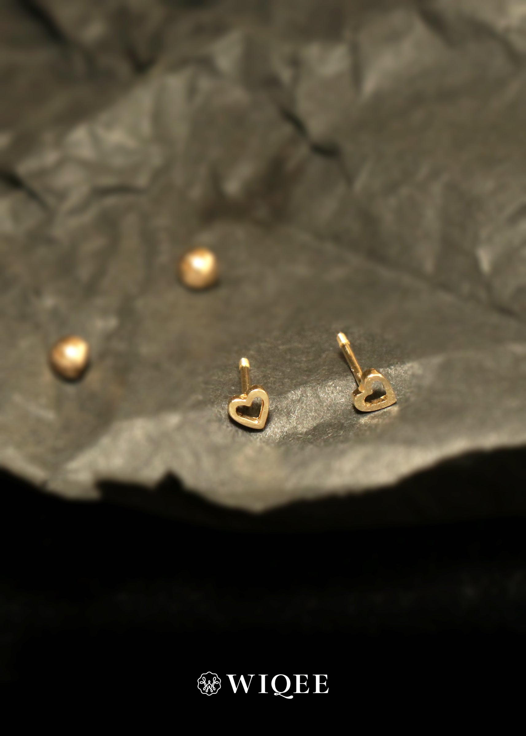 Heart screw backs Gold Stud